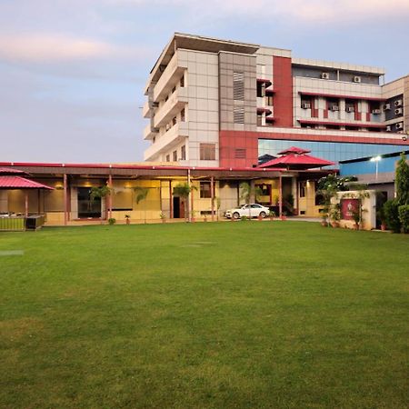 Hotel Prime Safari ジャイプール エクステリア 写真